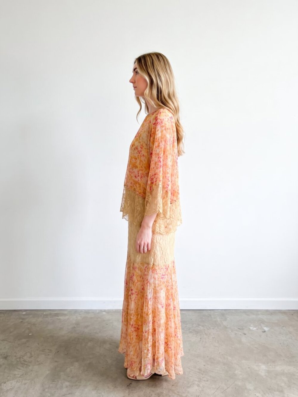 1920s/30s Gatsby floral silk cape dress